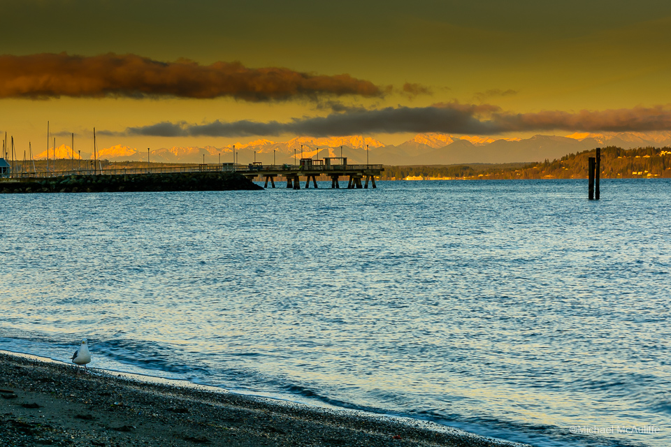 A cold, clear morning on the waterfront in Edmonds, Washington.